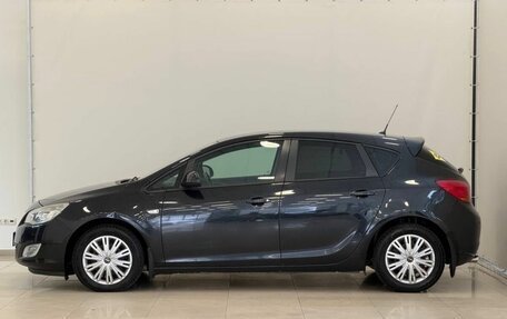 Opel Astra J, 2011 год, 769 000 рублей, 2 фотография