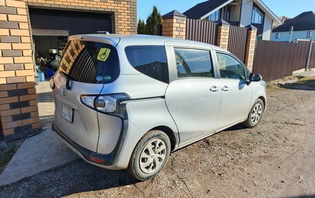 Toyota Sienta II, 2017 год, 1 470 000 рублей, 4 фотография