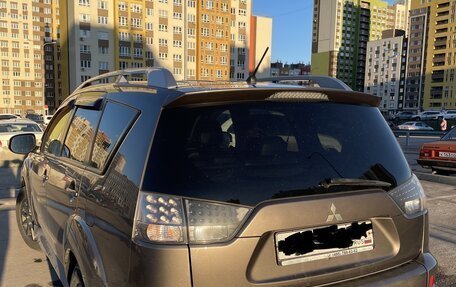 Mitsubishi Outlander III рестайлинг 3, 2010 год, 1 400 000 рублей, 5 фотография