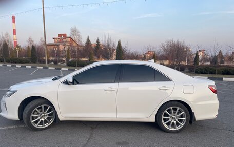 Toyota Camry, 2015 год, 2 370 000 рублей, 9 фотография