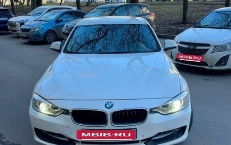 BMW 3 серия, 2013 год, 1 900 000 рублей, 8 фотография