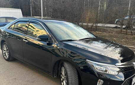 Toyota Camry, 2017 год, 2 250 000 рублей, 3 фотография