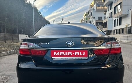 Toyota Camry, 2017 год, 2 250 000 рублей, 5 фотография