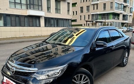 Toyota Camry, 2017 год, 2 250 000 рублей, 8 фотография