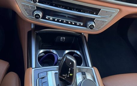 BMW 7 серия, 2016 год, 4 050 000 рублей, 10 фотография