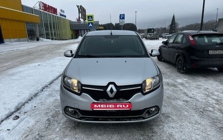 Renault Logan II, 2016 год, 720 000 рублей, 4 фотография