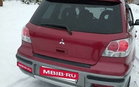 Mitsubishi Outlander III рестайлинг 3, 2004 год, 670 000 рублей, 2 фотография