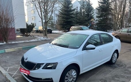 Skoda Octavia, 2018 год, 1 790 000 рублей, 2 фотография