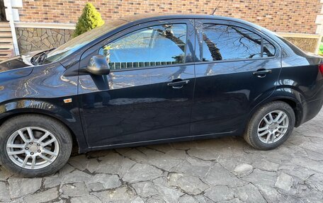 Chevrolet Aveo III, 2013 год, 920 000 рублей, 2 фотография