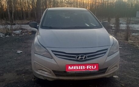 Hyundai Solaris II рестайлинг, 2013 год, 650 000 рублей, 3 фотография