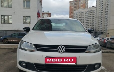 Volkswagen Jetta VI, 2013 год, 1 470 000 рублей, 8 фотография