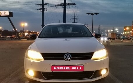 Volkswagen Jetta VI, 2013 год, 1 470 000 рублей, 18 фотография