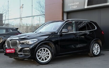 BMW X5, 2020 год, 5 680 000 рублей, 1 фотография