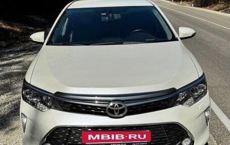 Toyota Camry, 2017 год, 2 620 000 рублей, 2 фотография