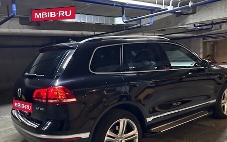 Volkswagen Touareg III, 2015 год, 2 645 000 рублей, 3 фотография