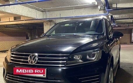 Volkswagen Touareg III, 2015 год, 2 645 000 рублей, 16 фотография