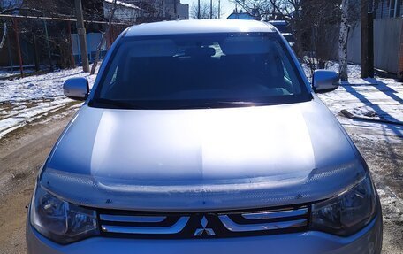 Mitsubishi Outlander III рестайлинг 3, 2013 год, 1 350 000 рублей, 11 фотография