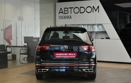 Volkswagen Tiguan II, 2023 год, 4 949 000 рублей, 6 фотография