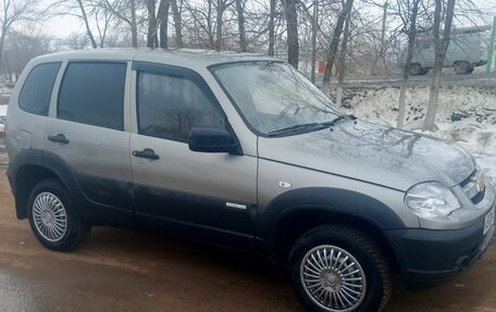 Chevrolet Niva I рестайлинг, 2012 год, 500 000 рублей, 1 фотография