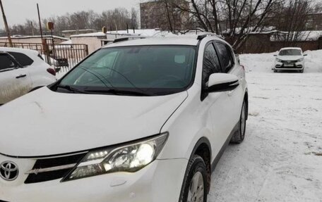 Toyota RAV4, 2014 год, 1 890 000 рублей, 8 фотография