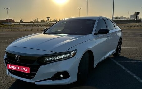 Honda Accord IX рестайлинг, 2020 год, 2 750 000 рублей, 2 фотография