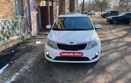 KIA Rio III рестайлинг, 2013 год, 899 000 рублей, 16 фотография