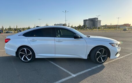 Honda Accord IX рестайлинг, 2020 год, 2 750 000 рублей, 5 фотография