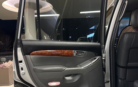 Toyota Land Cruiser Prado 120 рестайлинг, 2006 год, 2 050 000 рублей, 17 фотография