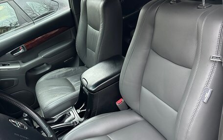 Toyota Land Cruiser Prado 120 рестайлинг, 2006 год, 2 050 000 рублей, 24 фотография