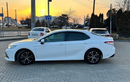 Toyota Camry, 2021 год, 3 800 000 рублей, 4 фотография