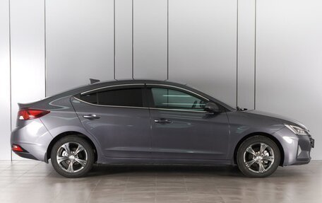 Hyundai Elantra VI рестайлинг, 2019 год, 1 899 000 рублей, 5 фотография