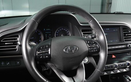 Hyundai Elantra VI рестайлинг, 2019 год, 1 899 000 рублей, 17 фотография