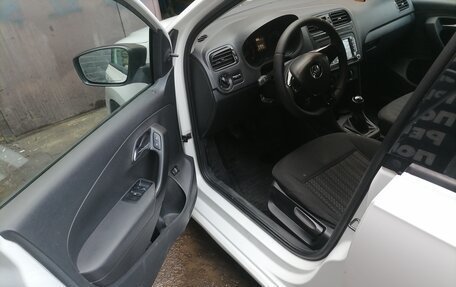 Volkswagen Polo VI (EU Market), 2018 год, 900 000 рублей, 12 фотография