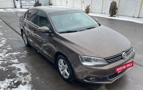 Volkswagen Jetta VI, 2012 год, 1 300 000 рублей, 5 фотография