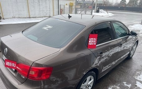 Volkswagen Jetta VI, 2012 год, 1 300 000 рублей, 4 фотография