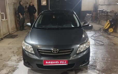 Toyota Corolla, 2011 год, 750 000 рублей, 3 фотография