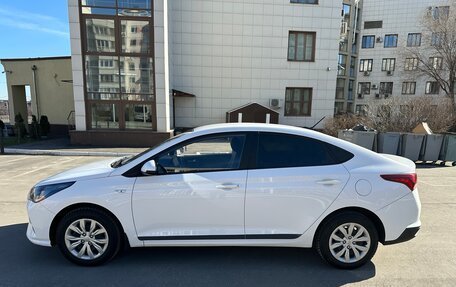 Hyundai Solaris II рестайлинг, 2021 год, 1 750 000 рублей, 4 фотография