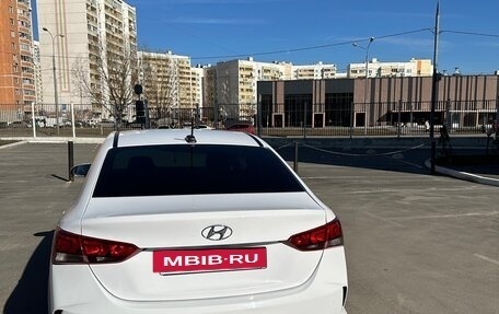 Hyundai Solaris II рестайлинг, 2021 год, 1 750 000 рублей, 3 фотография