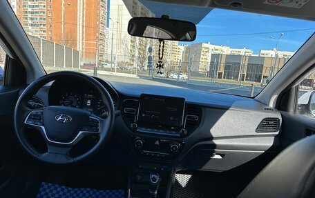 Hyundai Solaris II рестайлинг, 2021 год, 1 750 000 рублей, 5 фотография