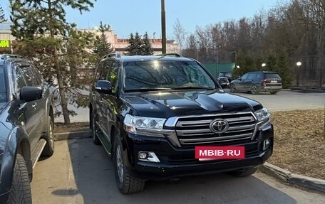 Toyota Land Cruiser 200, 2017 год, 5 550 000 рублей, 24 фотография