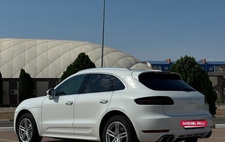 Porsche Macan I рестайлинг, 2015 год, 4 300 000 рублей, 3 фотография