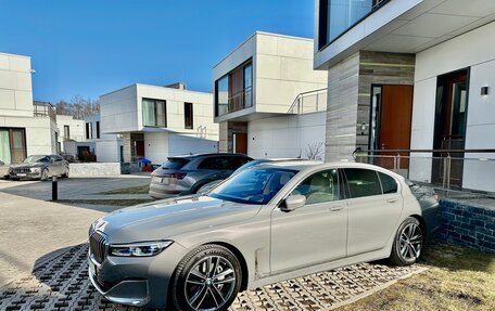 BMW 7 серия, 2019 год, 7 450 000 рублей, 21 фотография