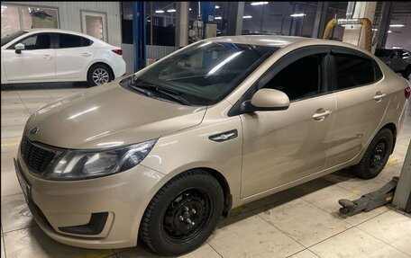 KIA Rio III рестайлинг, 2014 год, 800 000 рублей, 2 фотография