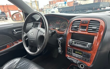 Hyundai Sonata IV рестайлинг, 2005 год, 465 000 рублей, 40 фотография