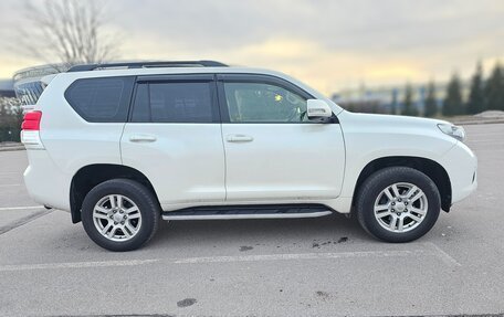 Toyota Land Cruiser Prado 150 рестайлинг 2, 2010 год, 2 600 000 рублей, 2 фотография