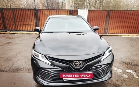 Toyota Camry, 2019 год, 2 750 000 рублей, 6 фотография