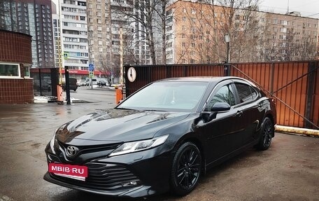 Toyota Camry, 2019 год, 2 750 000 рублей, 10 фотография