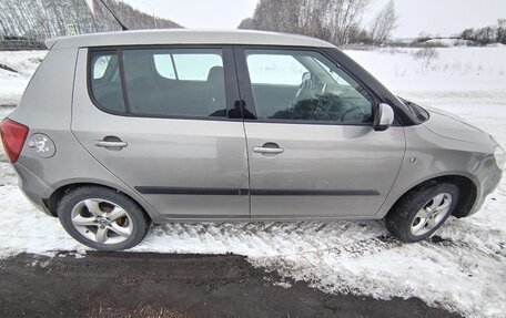 Skoda Fabia II, 2011 год, 600 000 рублей, 2 фотография