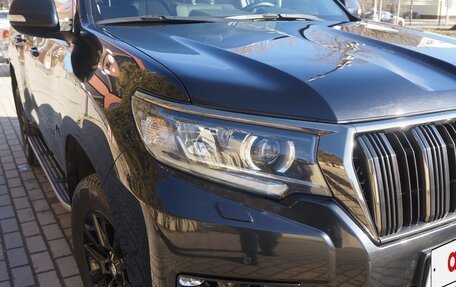 Toyota Land Cruiser Prado 150 рестайлинг 2, 2021 год, 5 550 000 рублей, 7 фотография