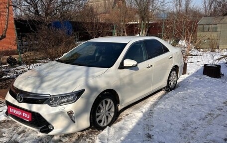 Toyota Camry, 2017 год, 2 349 000 рублей, 2 фотография